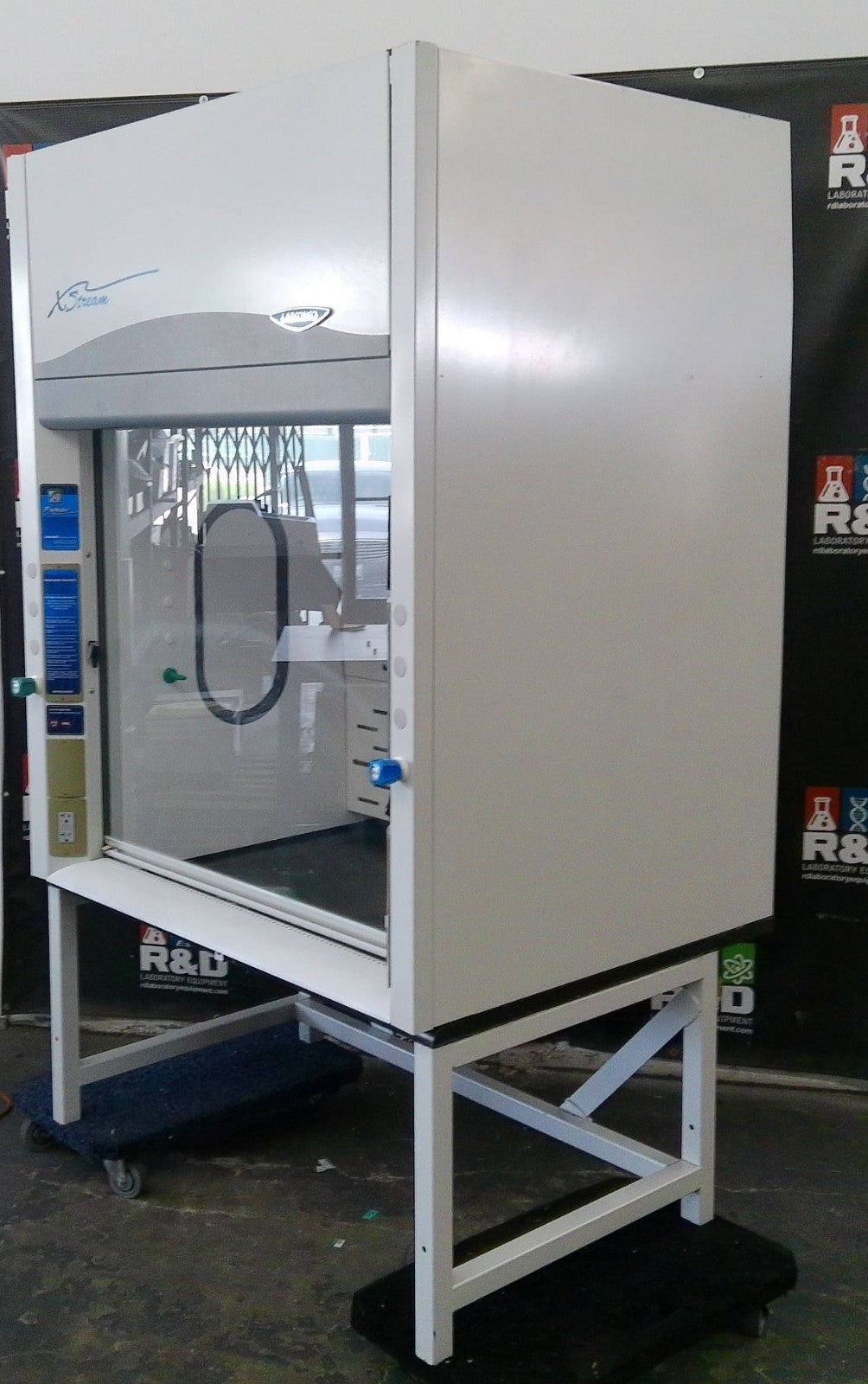 Labconco ft Fume Hood XStream Protector with Work Surface & Stand