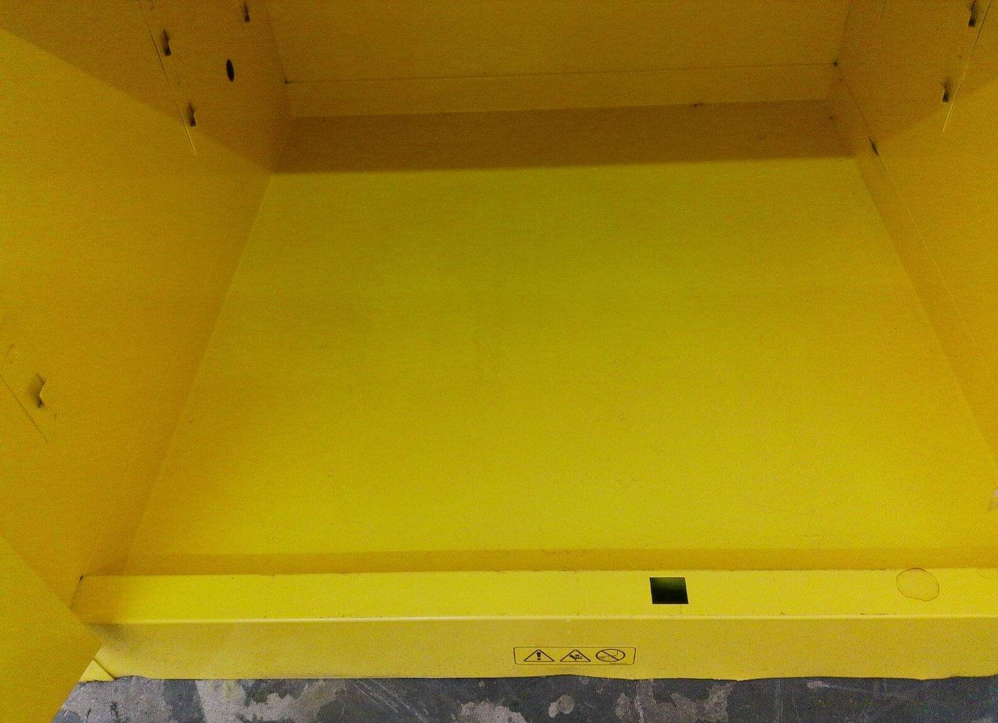 Uline H-1565S-Y Flammable Storage Cabinet Self Closing Doors 60 Gal