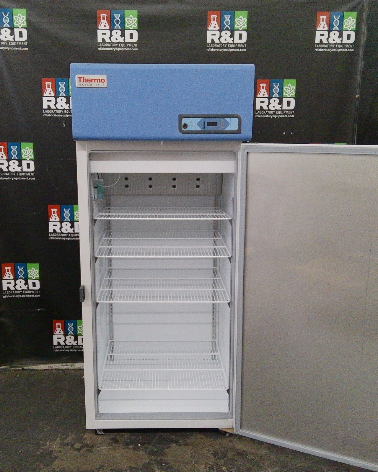 Thermo Scientific REL3004A +4C Laboratory Refrigerator 29.2Cf 120v FULLY TESTED