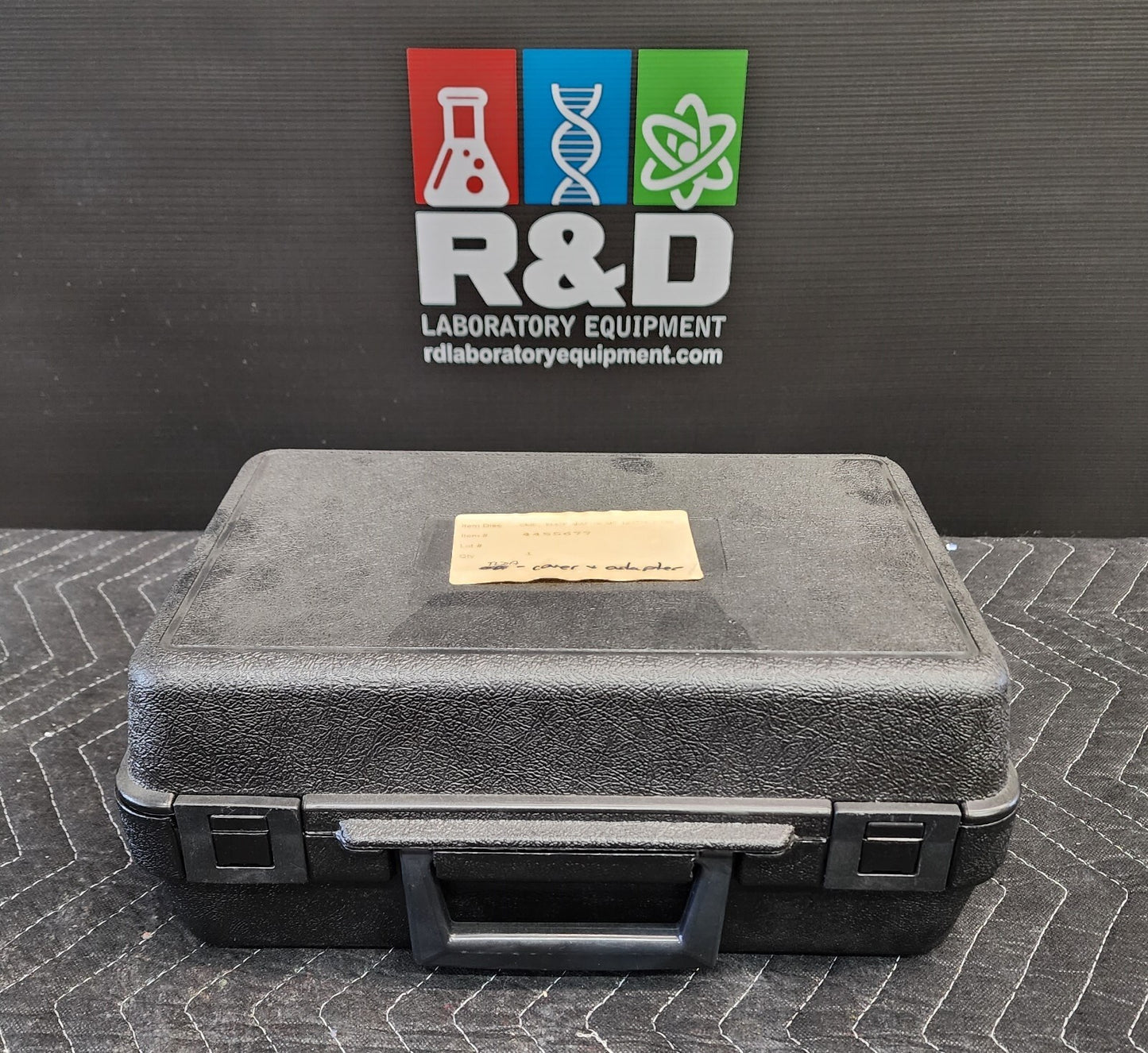 Applied Biosystems (4453555) 384 Well Heated Cover w/Array Card & Storage Case