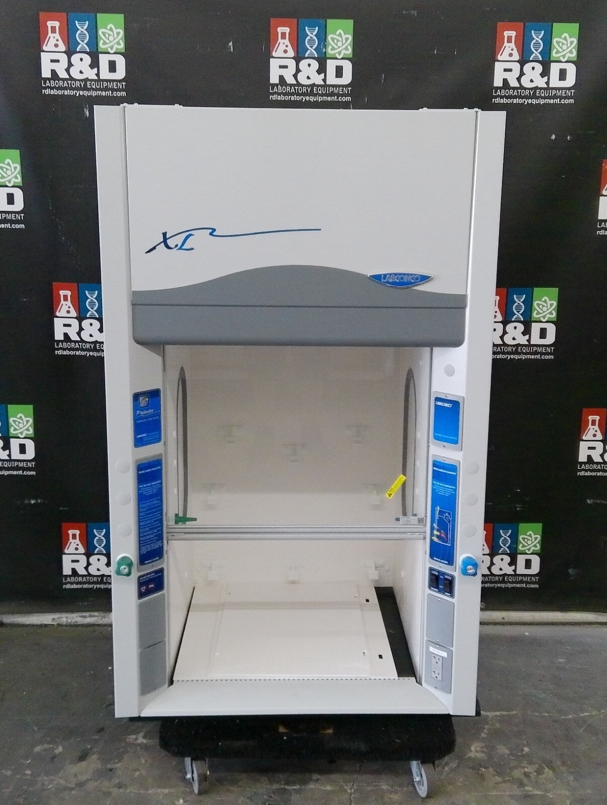 Labconco 3ft Fume Hood XL Protector with Work Surface & Alarm, 2022 NEW OPEN BOX