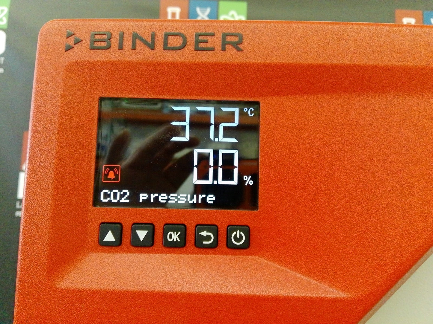 Binder CO2 Double Stack Incubator CB-S 170 With Hot Air Sterilization & Casters