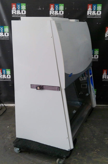 Labconco 4ft Logic+ A2 Biosafety/Biological Safety Cabinet w/Stand & UV+Warranty