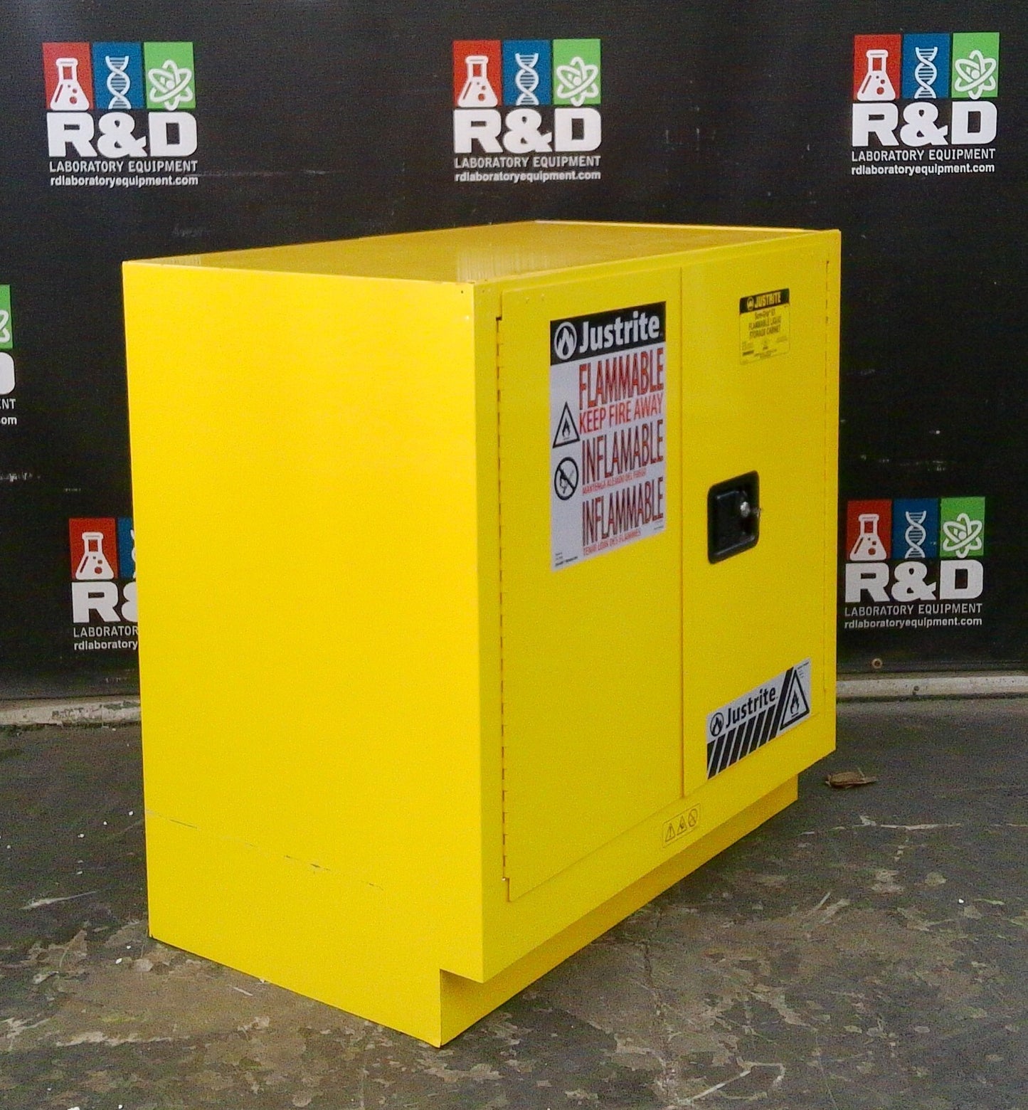 Justrite 892320 Flammable Storage Cabinet Self Closing Doors 22 Gal