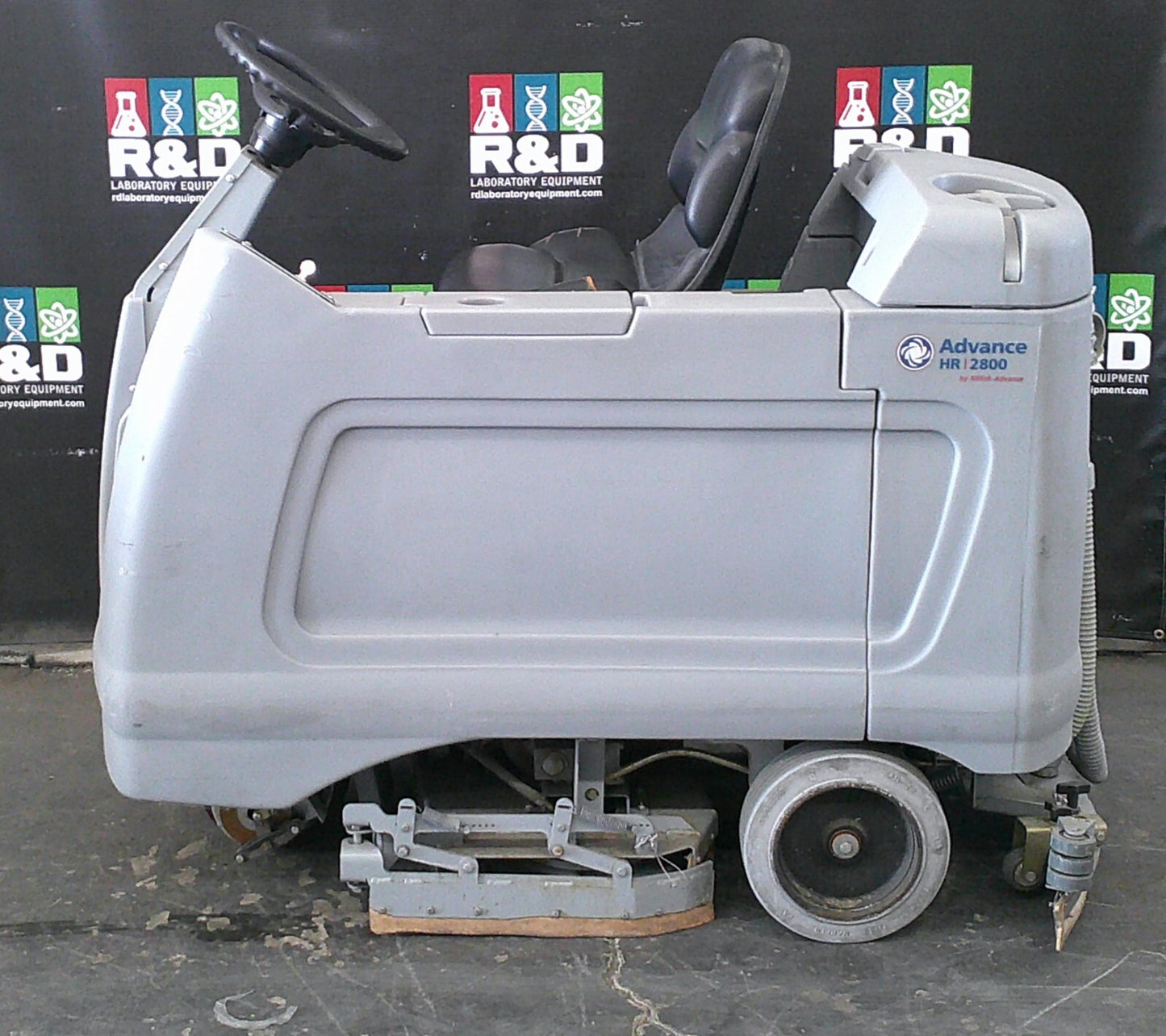 Advance HR 2800 Nilfisk Ride Along Floor Cleaner Scrubber New Batteries &Charger