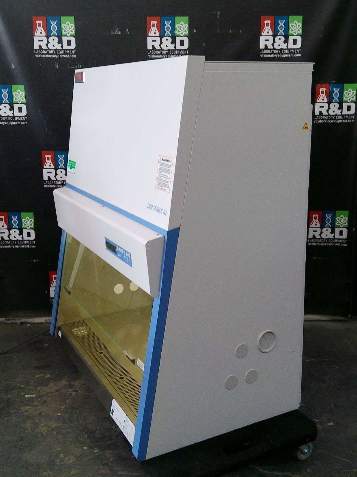 Thermo Scientific 4ft 1375  A2 Biosafety Cabinet w/UV & Stand (2020)FULLY TESTED