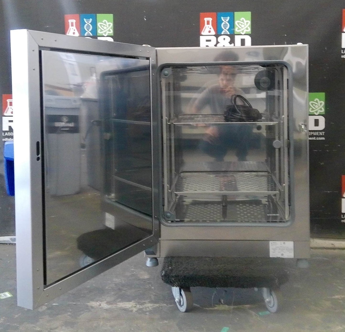 Fisherbrand Isotemp 51030514 - 100L Incubator Oven 3.5Cf