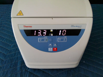 Thermo Scientific Sorvall Legend Micro 17 Centrifuge w/ 75003424 Rotor