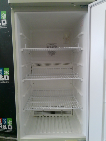 Panasonic MPR-215F Laboratory Refrigerator / Freezer Combo 7.6CF
