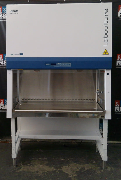 Esco 4ft LA2-4A2-E A2 Biosafety/Biological Safety Cabinet w/Stand & UV +Warranty