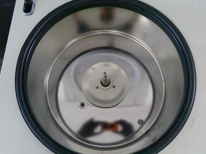 Eppendorf 5810R Refrigerated Benchtop Centrifuge w/Rotor, Buckets, Inserts 120v