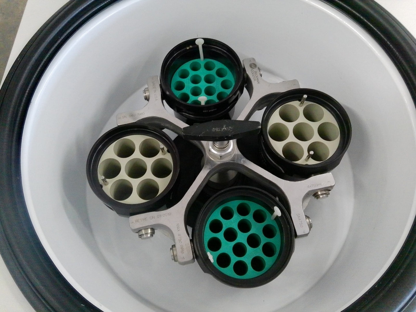 Beckman Allegra X-15R Refrigerated Benchtop Centrifuge w/Rotor,Buckets & Inserts