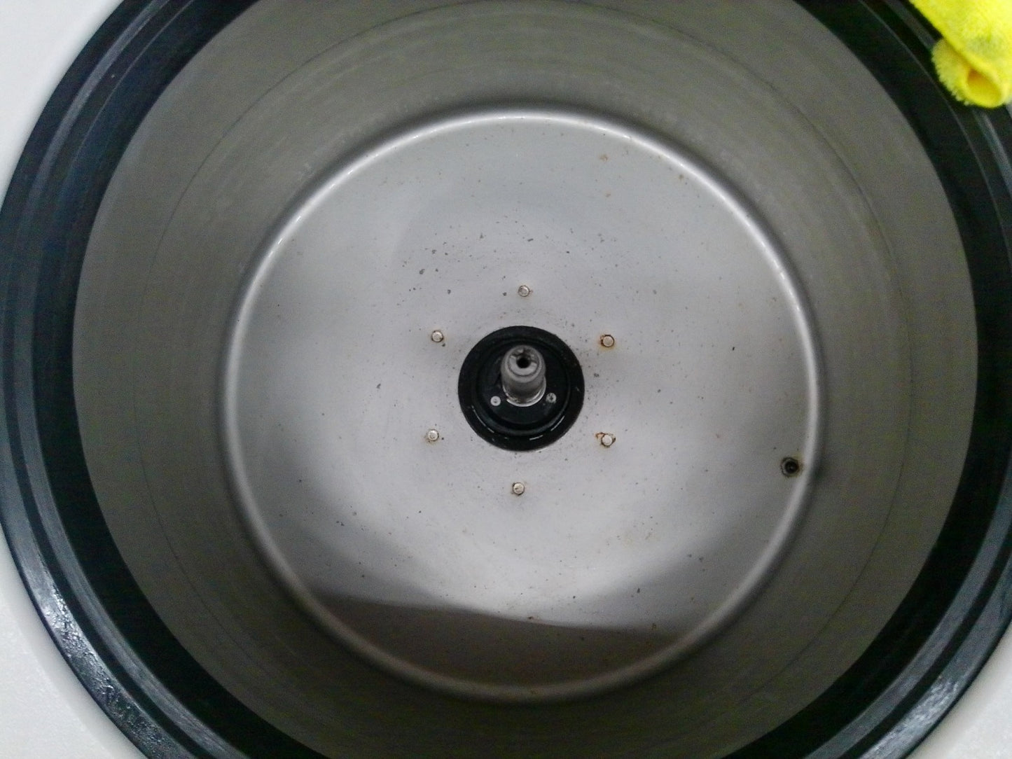 Beckman Avanti J-E Refrigerated Floor Centrifuge w/ JLA 10.500 Rotor 208v Tested
