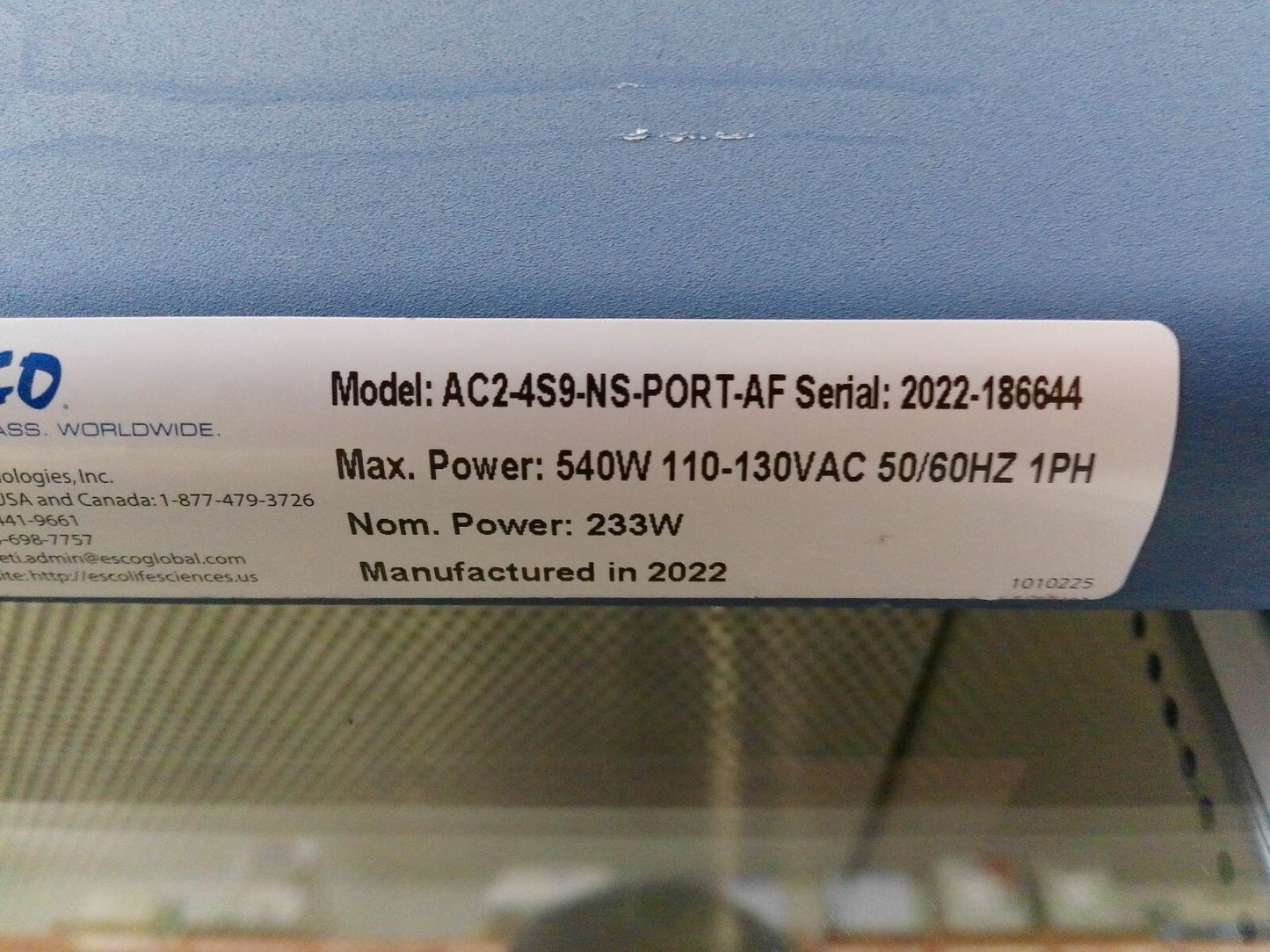 Esco 4ft AC2-4S9 (2022) A2 Biosafety Cabinet w/Stand & UV, FULLY TESTED