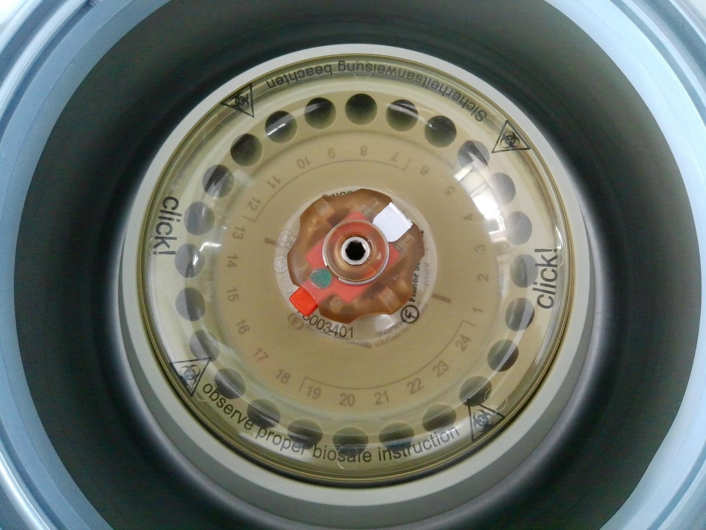 Fisher Scientific Accuspin Micro 17R Refrigerated Centrifuge w/ Rotor (2017)