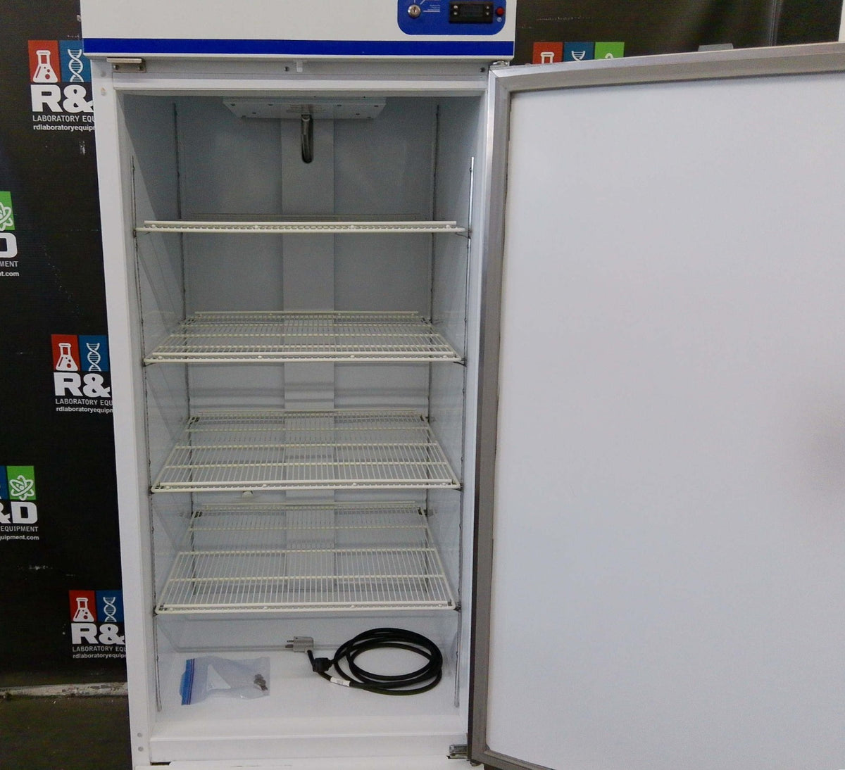 Fisherbrand Isotemp GTFBG30RPSA +4C Laboratory Refrigerator 27Cf (2020) TESTED