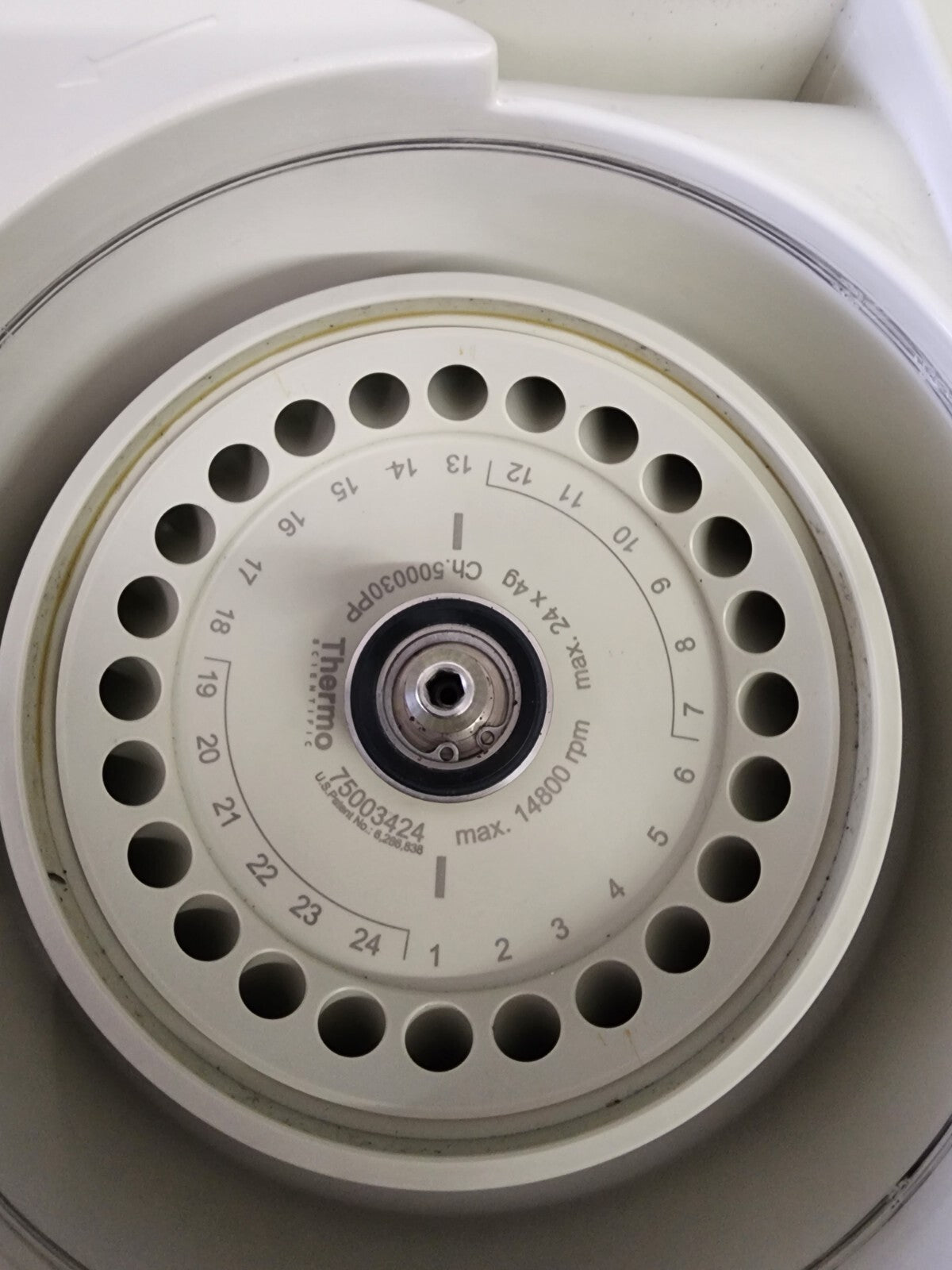 Thermo Scientific Sorvall Legend Micro 17 Centrifuge, Missing Rotor Lid