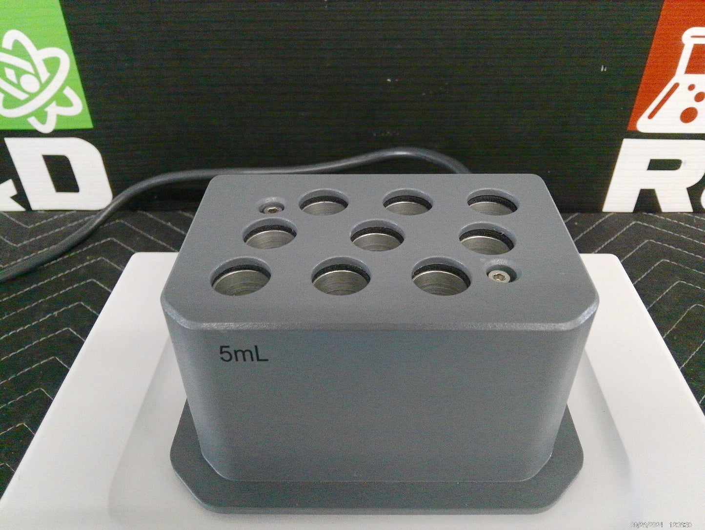 Ohaus ISTHBLCTS Incubating Cooling Thermal Shaker w/ 5ml Block FULLY TESTED