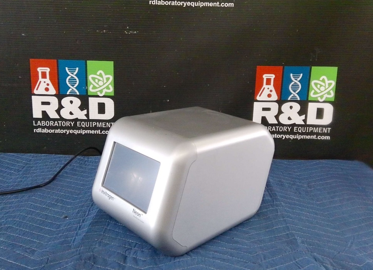Invitrogen Neon Transfection System MPK5000 w/ Pipette Station
