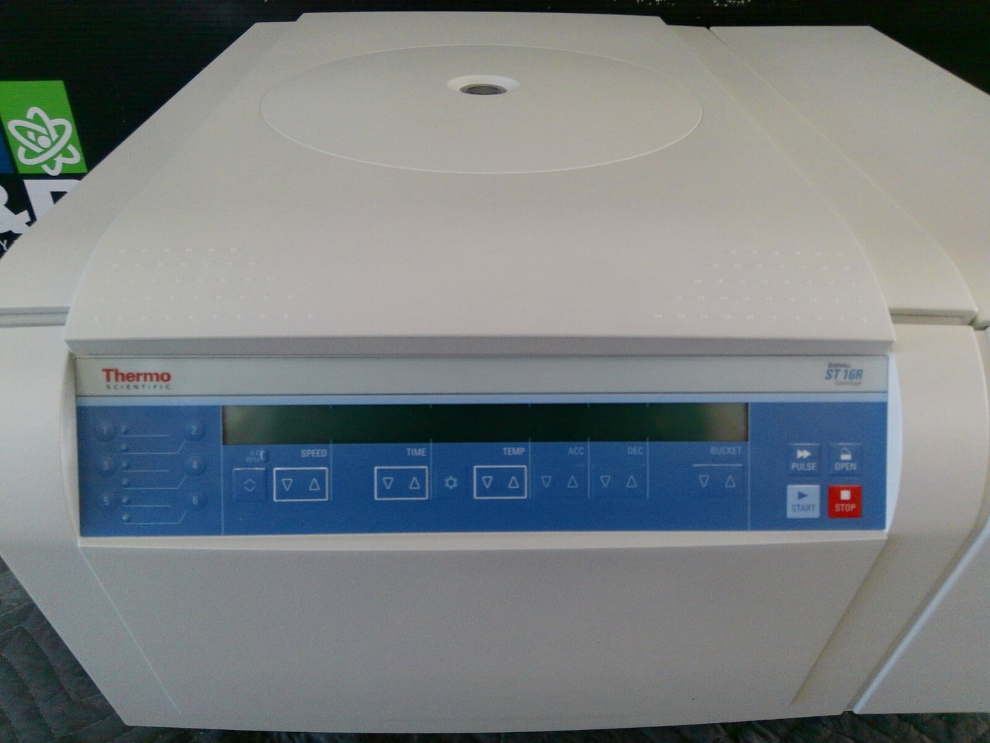 Thermo Sorvall ST16R Refrigerated Benchtop Centrifuge W/Rotor, Buckets, Inserts