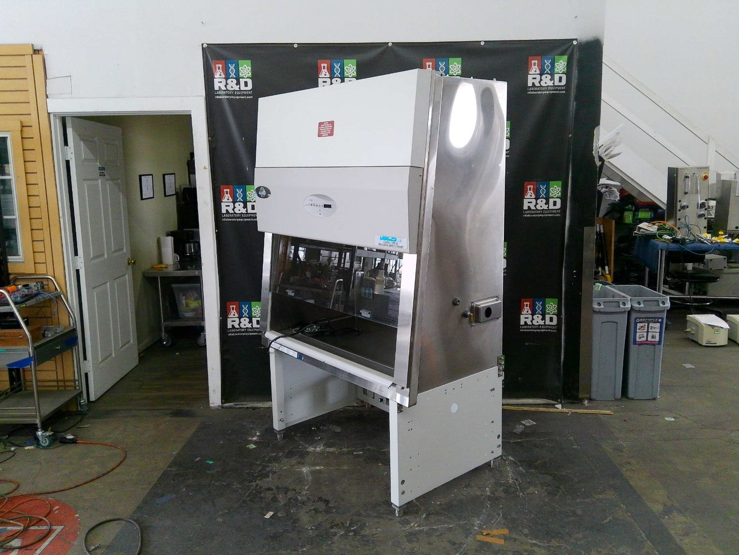 Nuaire 4ft 543-400 A2 Biosafety/Biological Safety Cabinet w/UV & Stand (2019)