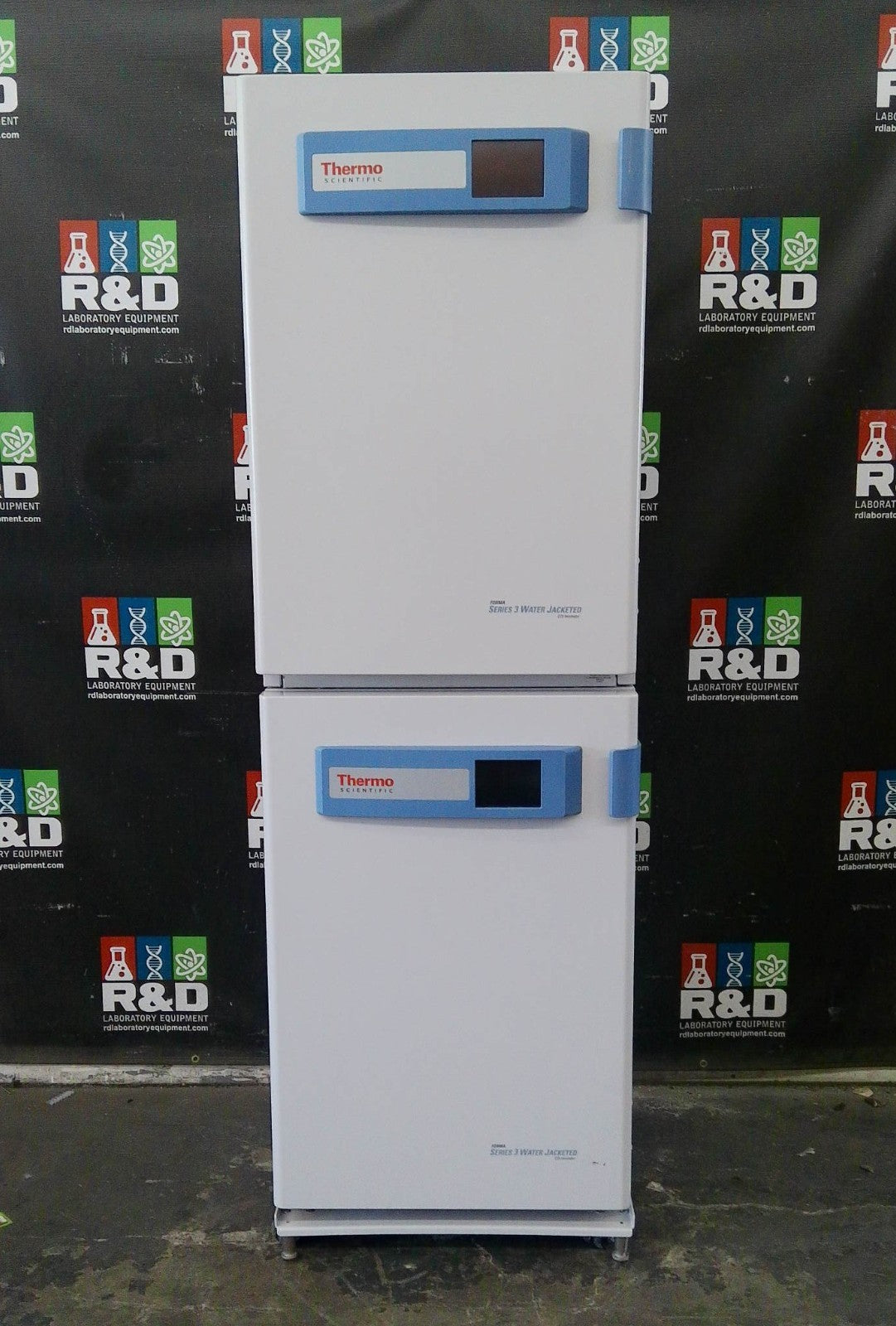 Thermo  Scientific 4110 Series Double Stack Water Jacketed CO2 Incubators (2021)