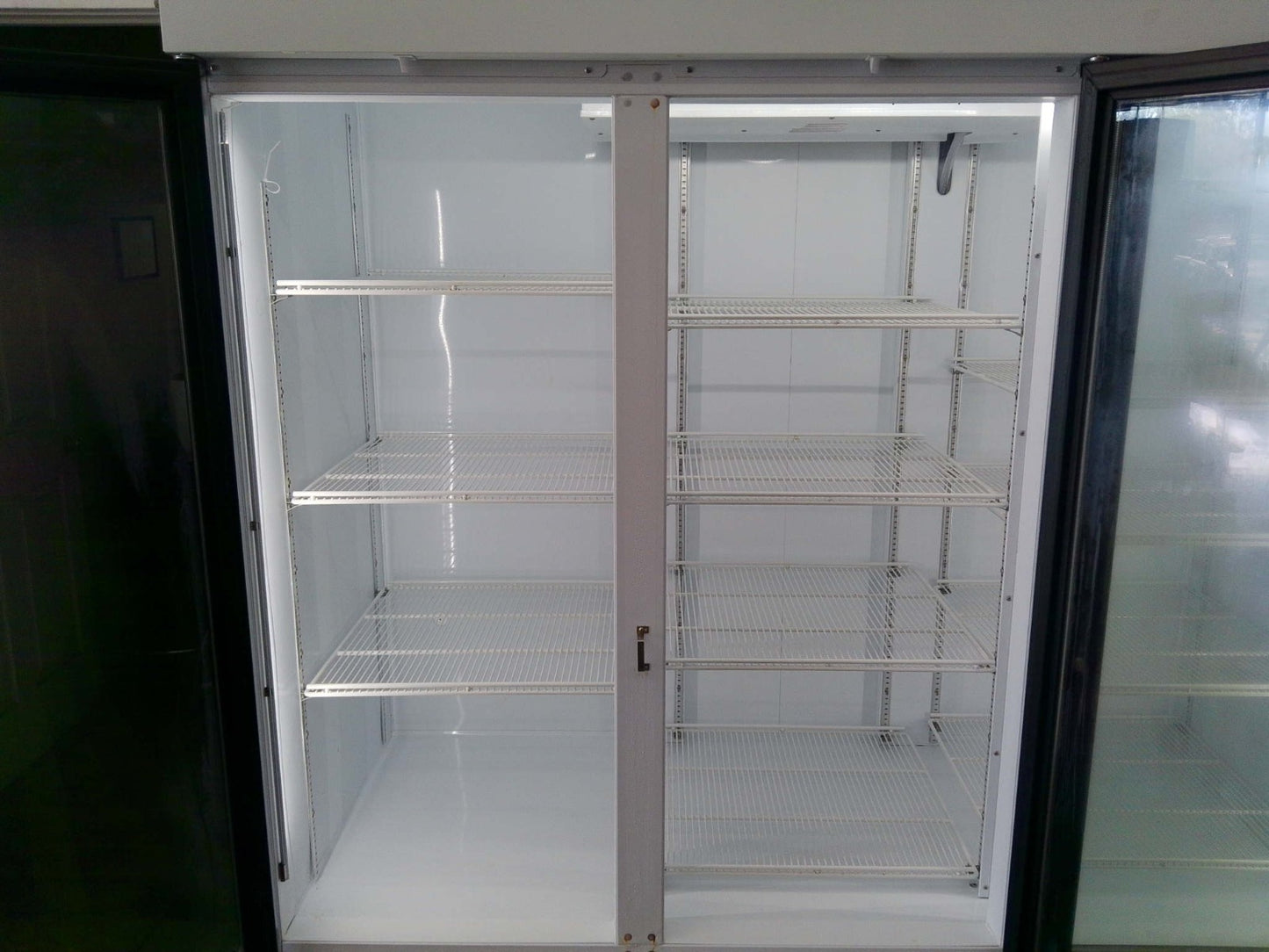 Thermo Scientific TSG72RPGA Three Glass Door Commercial Refrigerator 72Cf (2022)