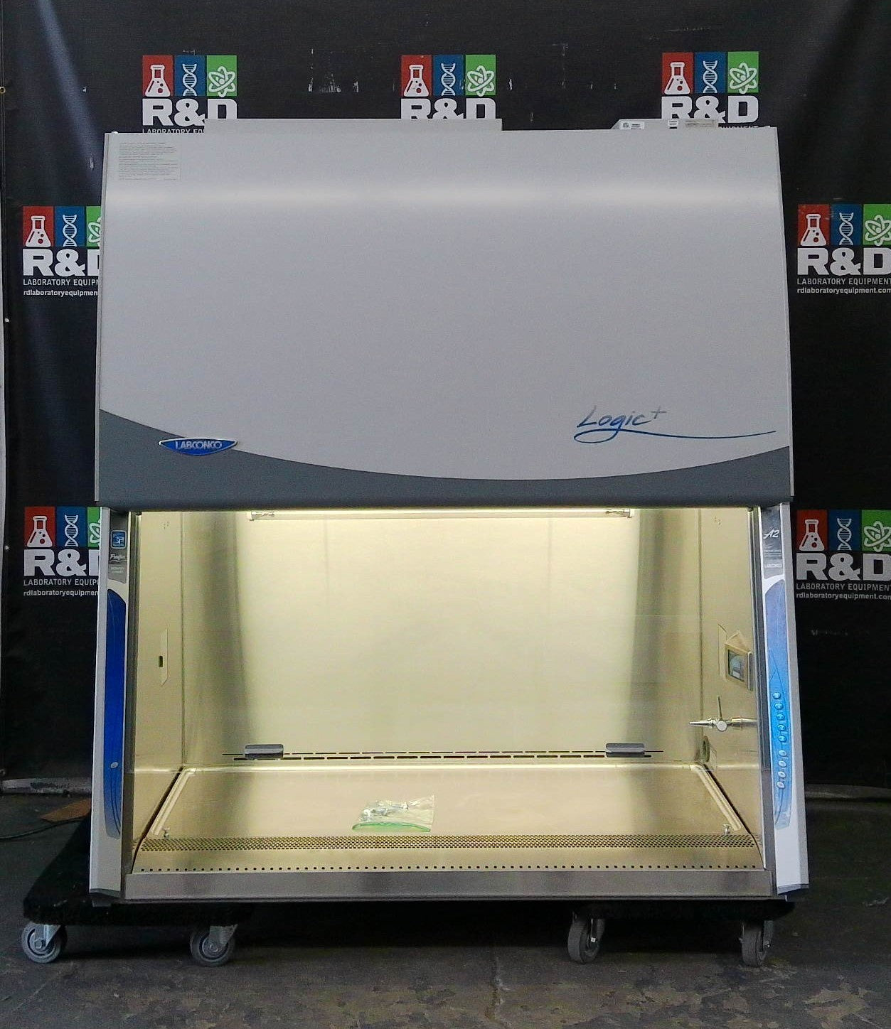Labconco 4ft Logic+ A2 Biosafety/Biological Safety Cabinet w/Stand & UV+Warranty