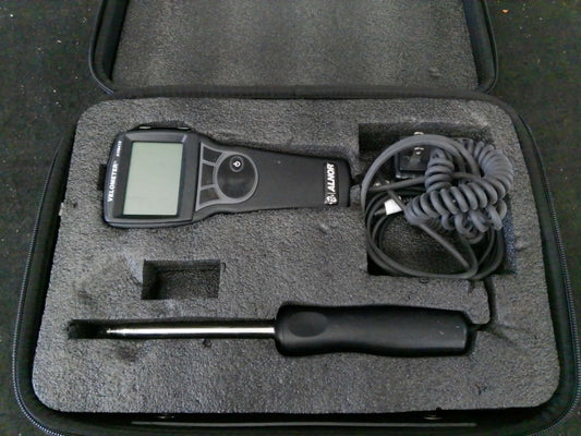 TSI Alnor AVM410 Velometer Thermal Anemometer w/ Case