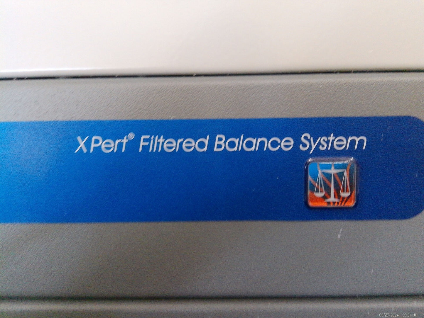 Labconco 3950301 3ft XPert HEPA Filtered Balance, Vented Enclosure, FULLY TESTED