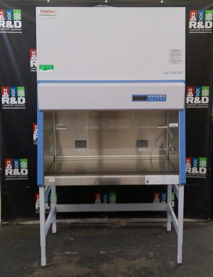 Thermo Scientific 4ft 1375  A2 Biosafety Cabinet w/UV & Stand (2020)FULLY TESTED