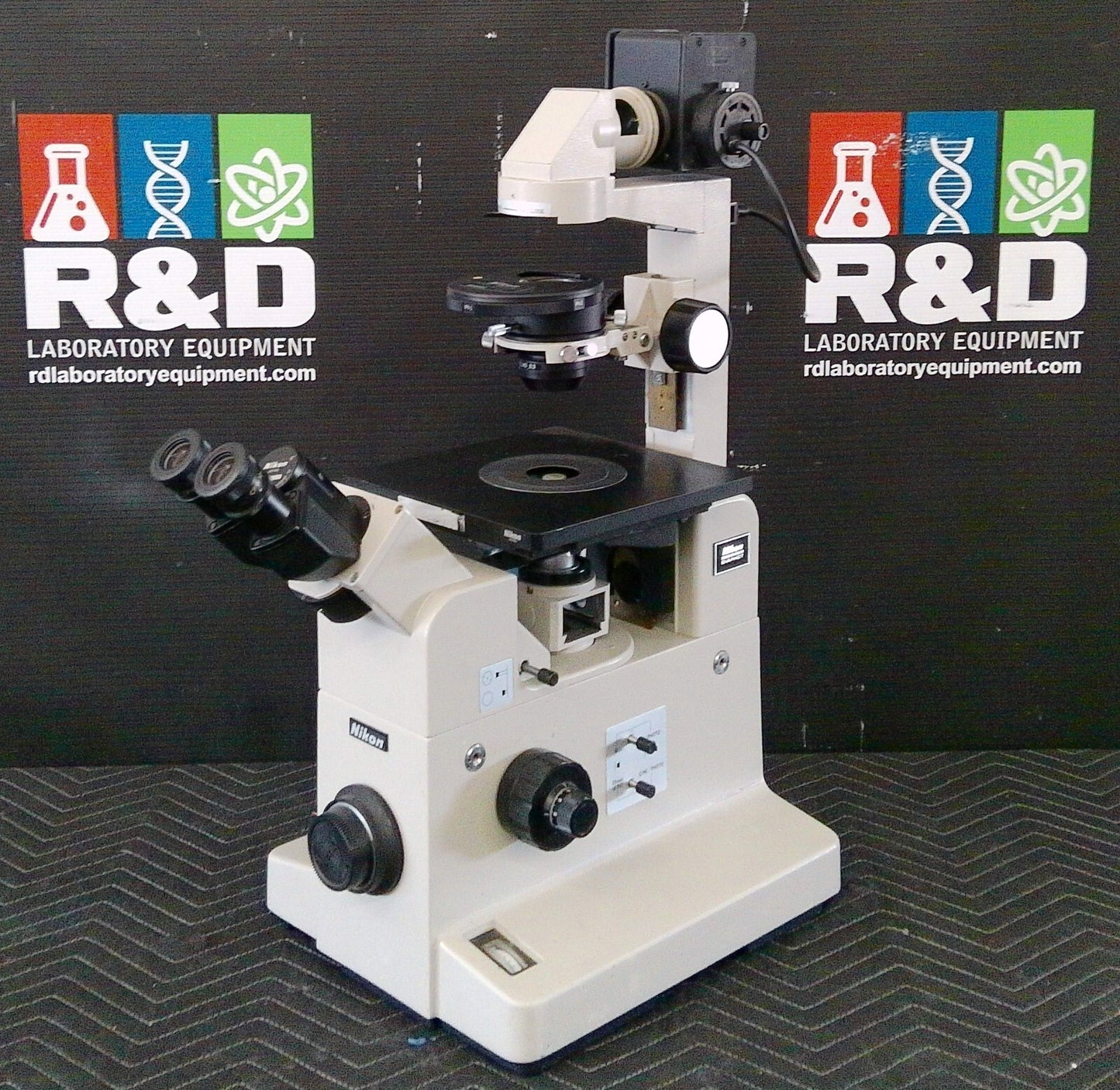 Nikon Diaphot Inverted Phase Contrast Microscope With 3 Objectives