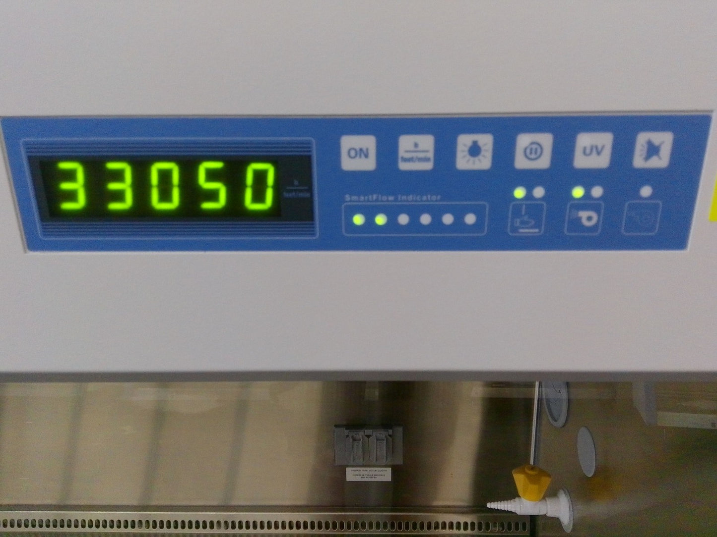 Thermo Scientific 6ft 1377 A2 Biosafety/Biological Safety Cabinet w/UV +Warranty