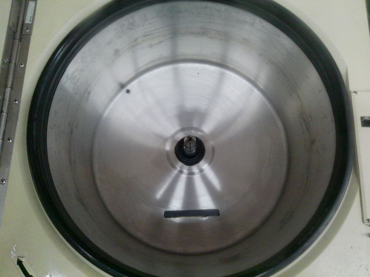 Beckman Coulter J6-MC High-Capacity Refrigerated Floor Centrifuge w/ Rotor