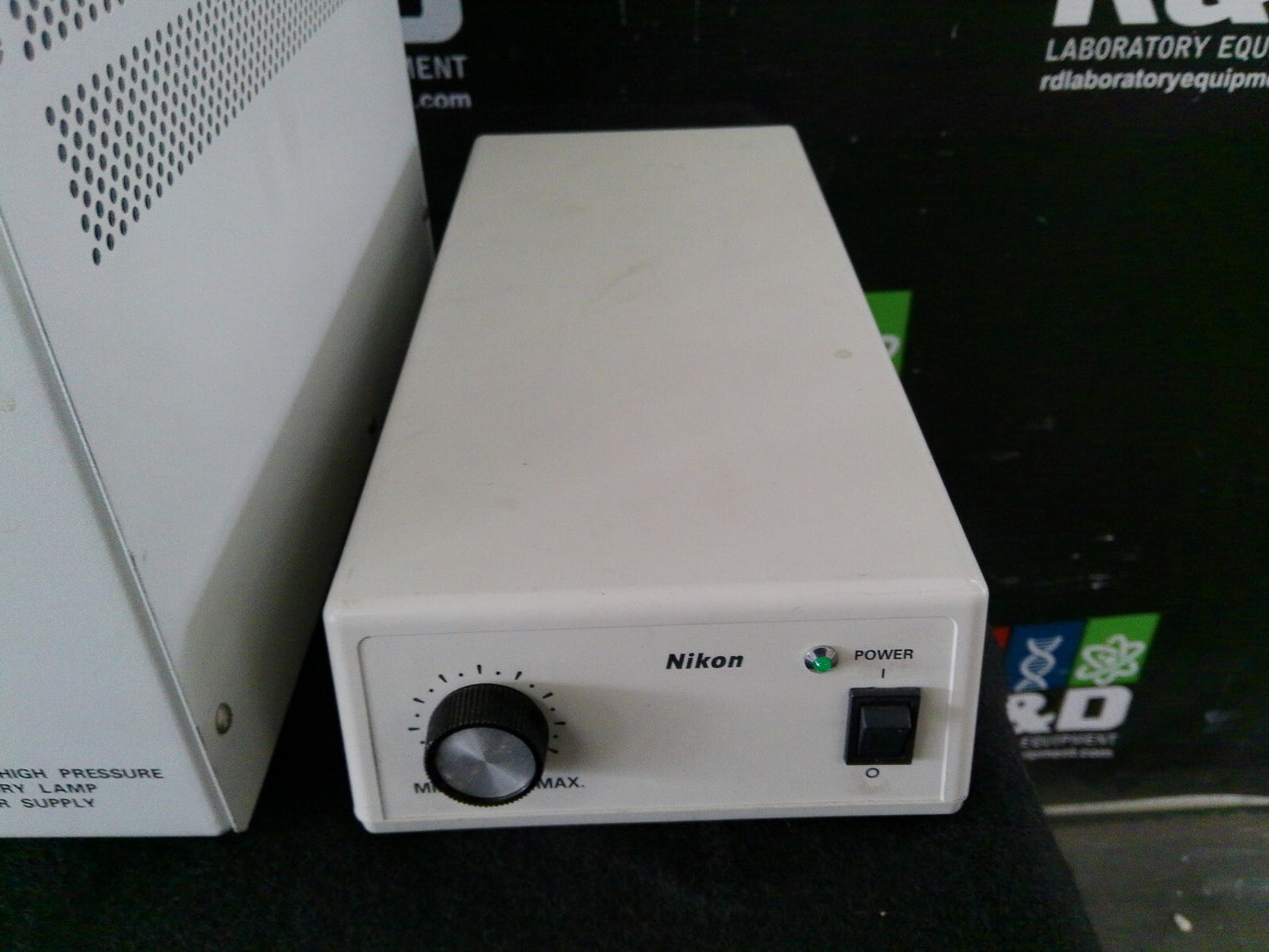 Nikon Eclipse TE2000-S Inverted Microscope W/ 2 Objectives, Lamp & Power Supply