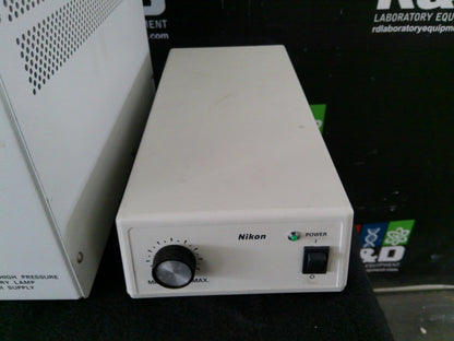 Nikon Eclipse TE2000-S Inverted Microscope W/ 2 Objectives, Lamp & Power Supply