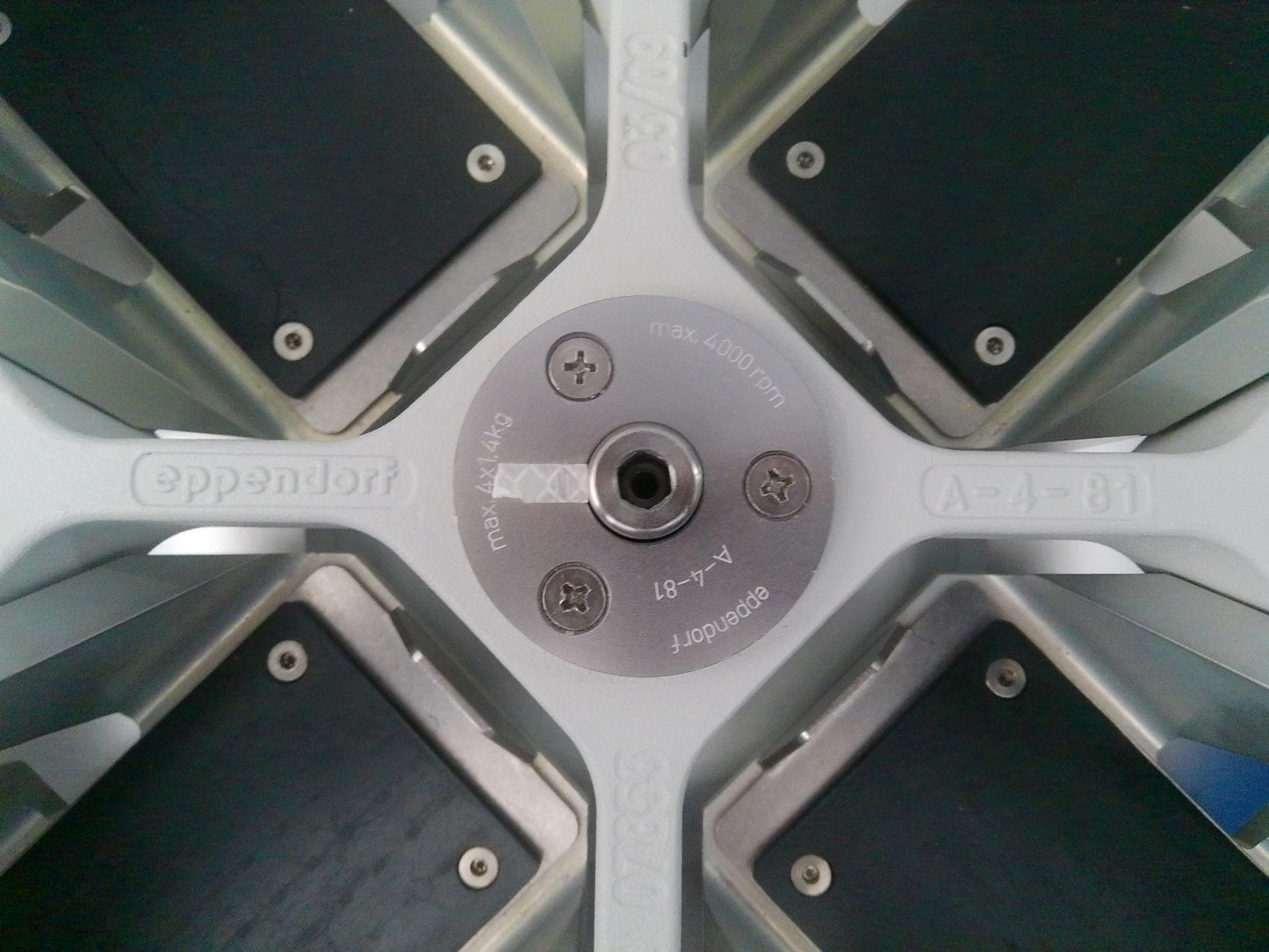 Eppendorf 5810R Refrigerated Centrifuge w/ Plate Rotor (A-4-81)