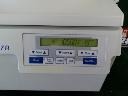 Eppendorf 5417R Refrigerated Benchtop Centrifuge  w/ Rotor A-8-11 Calibrated
