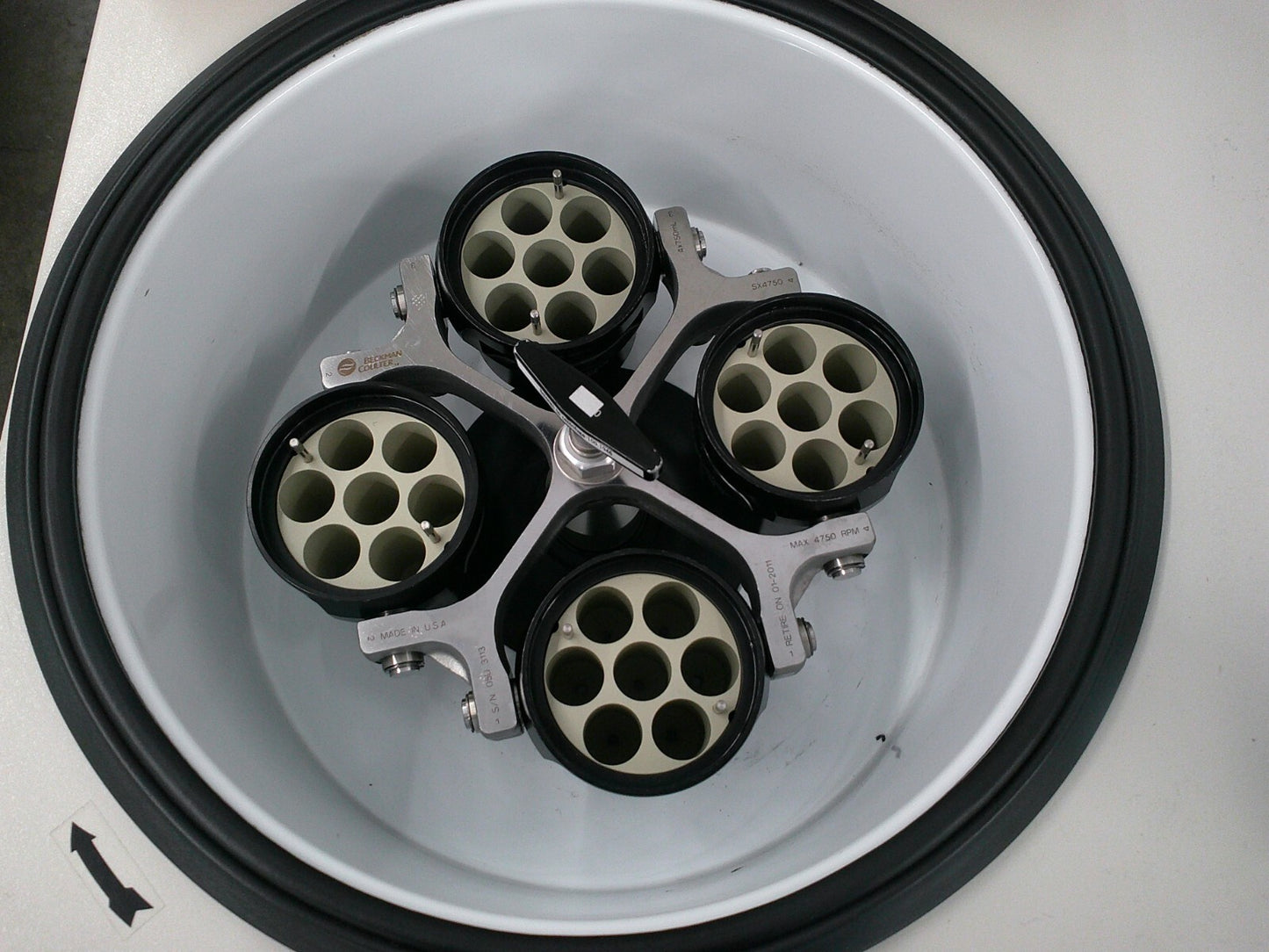 Beckman Allegra X-12 Refrigerated 20°C Benchtop Centrifuge w/Rotor, Buckets 220v