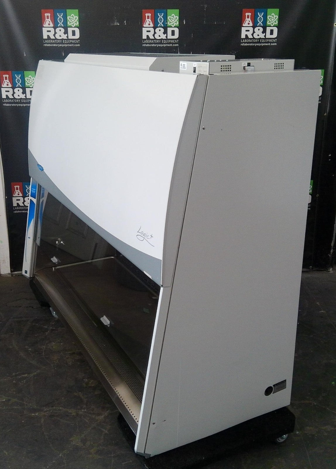 Labconco 6ft 302619101 Logic+ A2 Biosafety Cabinet w/ UV & Stand (2020)