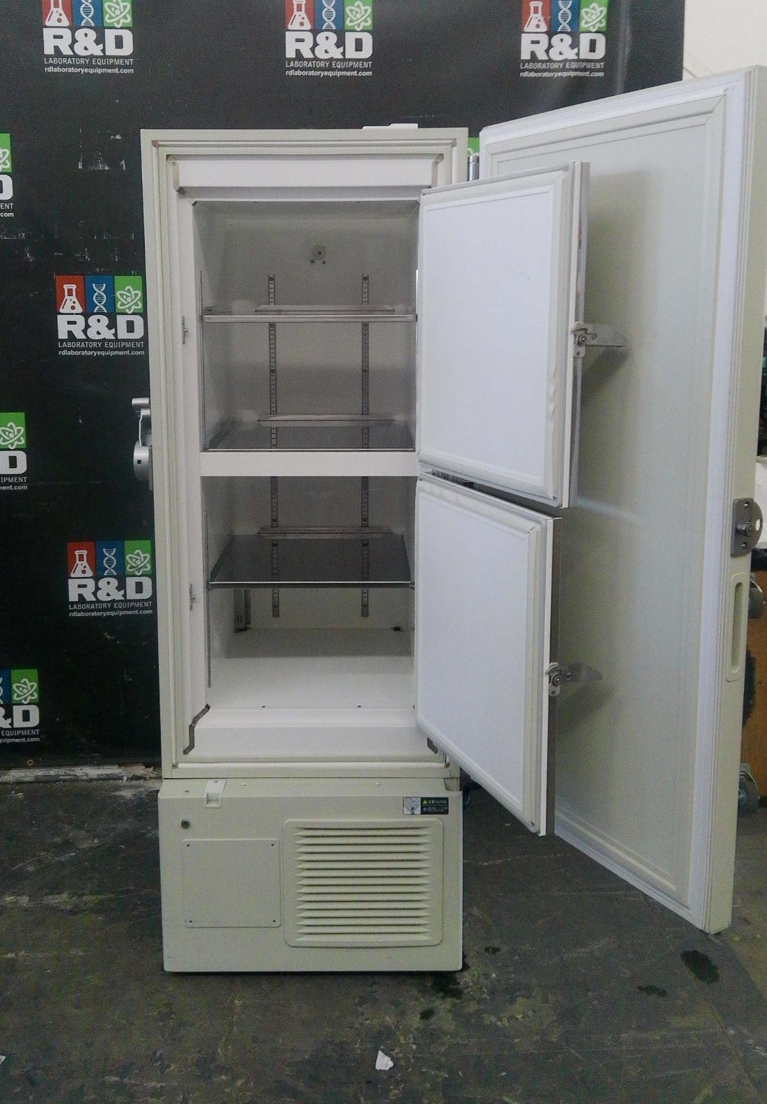 Sanyo VIP Series  MDF-U33V -86C Ultra Low Freezer 11.8Cf  120v