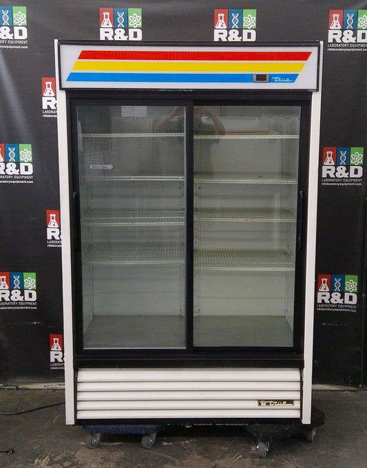 True GDM-45, Glass Sliding Door Deli Refrigerator 45Cf, 120v, FULLY TESTED
