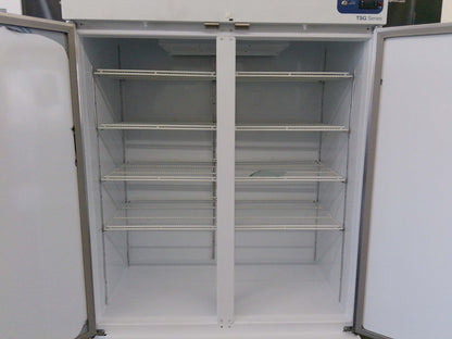 Thermo Scientific GTTSG49RPSA Double Door Laboratory +4C Refrigerator 49Cf