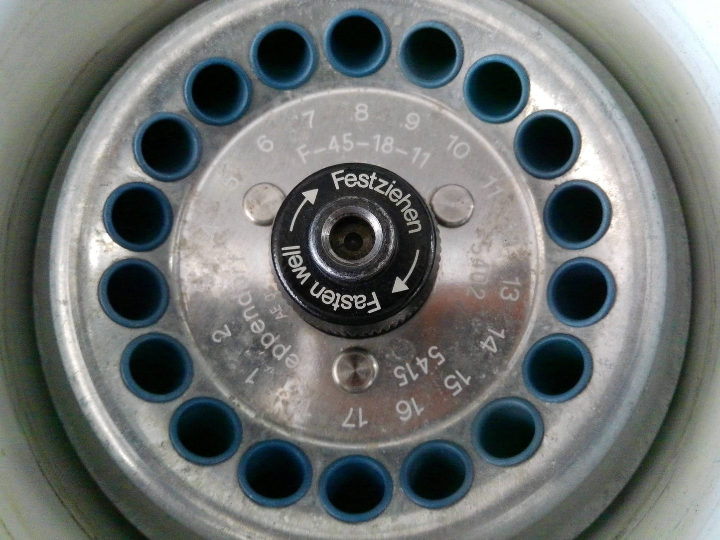 Eppendorf 5415C Benchtop Centrifuge Microcentrifuge w/F-45-18-11 Rotor
