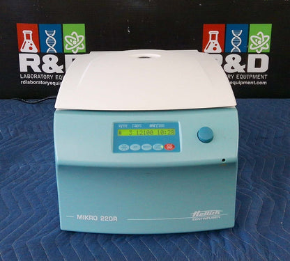 Hettich Mikro 220R 2205-01 Refrigerated Micro Centrifuge w/ 24x4g Rotor 1195-L (2010)