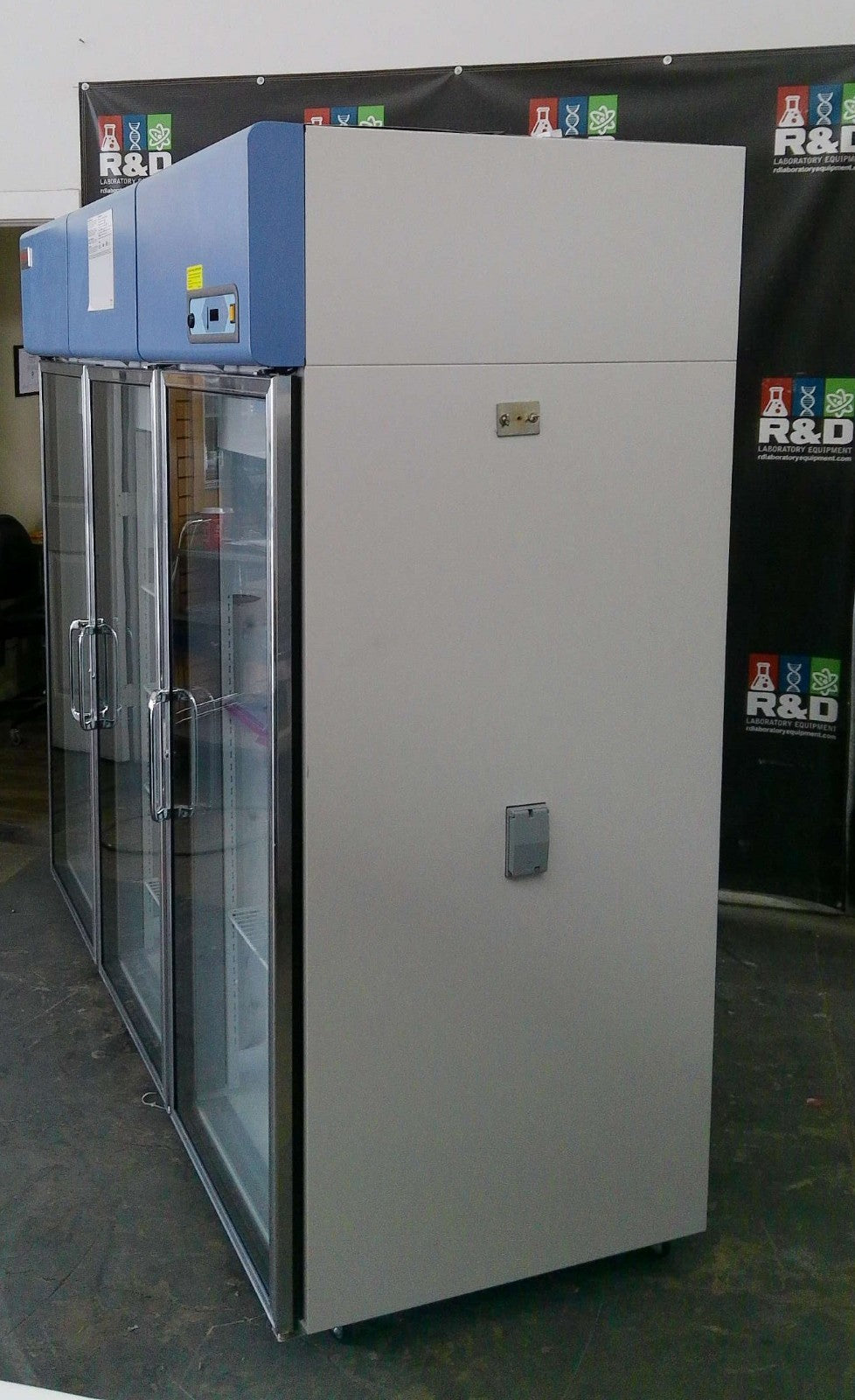 Thermo Scientific REC7504A 3 Glass Door Laboratory +4C Refrigerator 78.8Cf(2018)