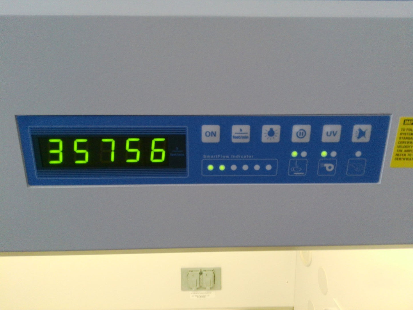 Thermo Scientific 4ft 1385  A2 Biosafety Cabinet w/UV & Stand (2019)FULLY TESTED