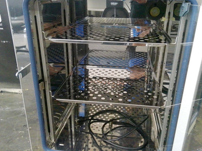 Thermo Scientific Heratherm IGS100 Microbiological Incubator