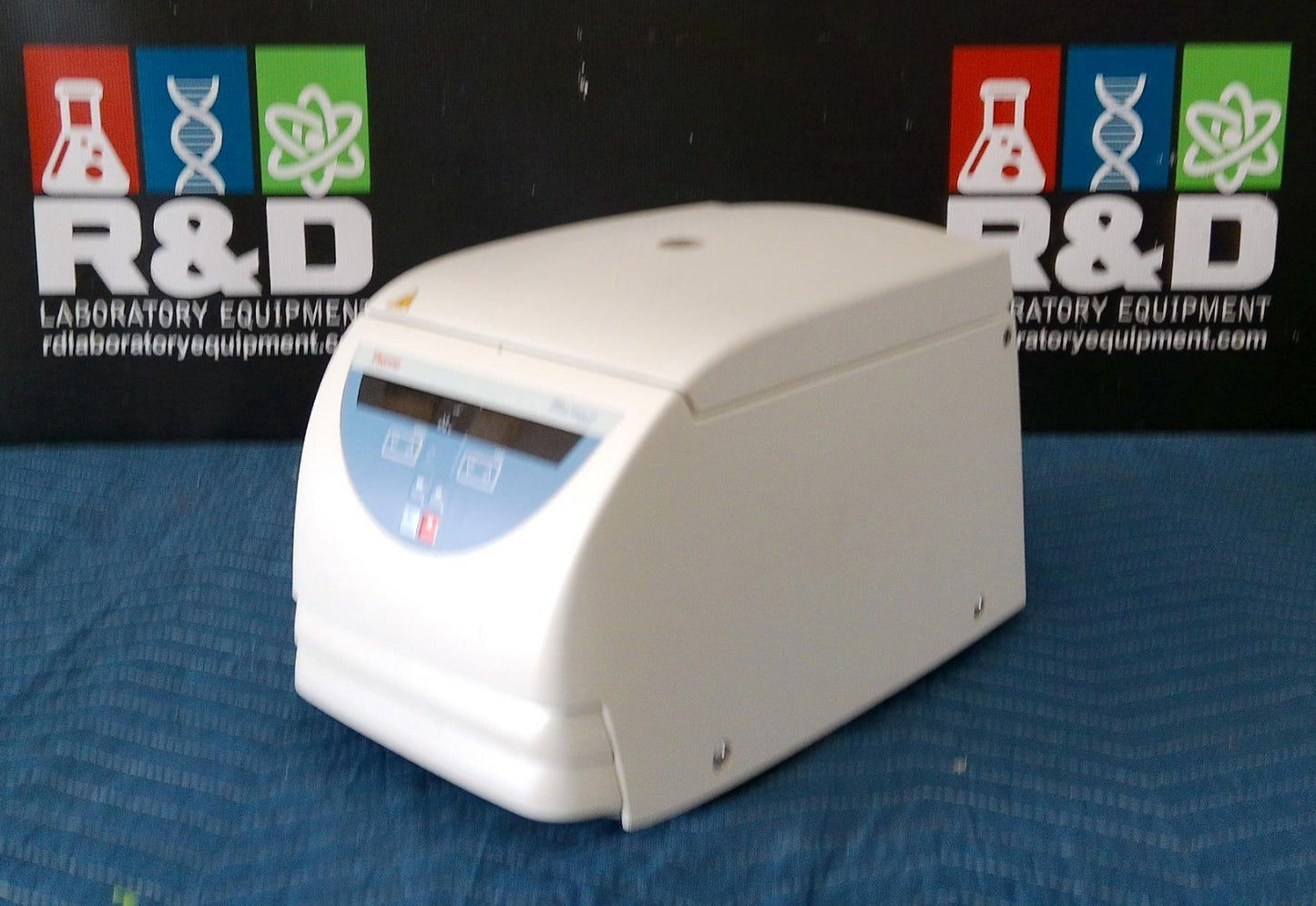 Thermo Scientific Sorvall Legend Micro 17 Centrifuge w/ 75003424 Rotor