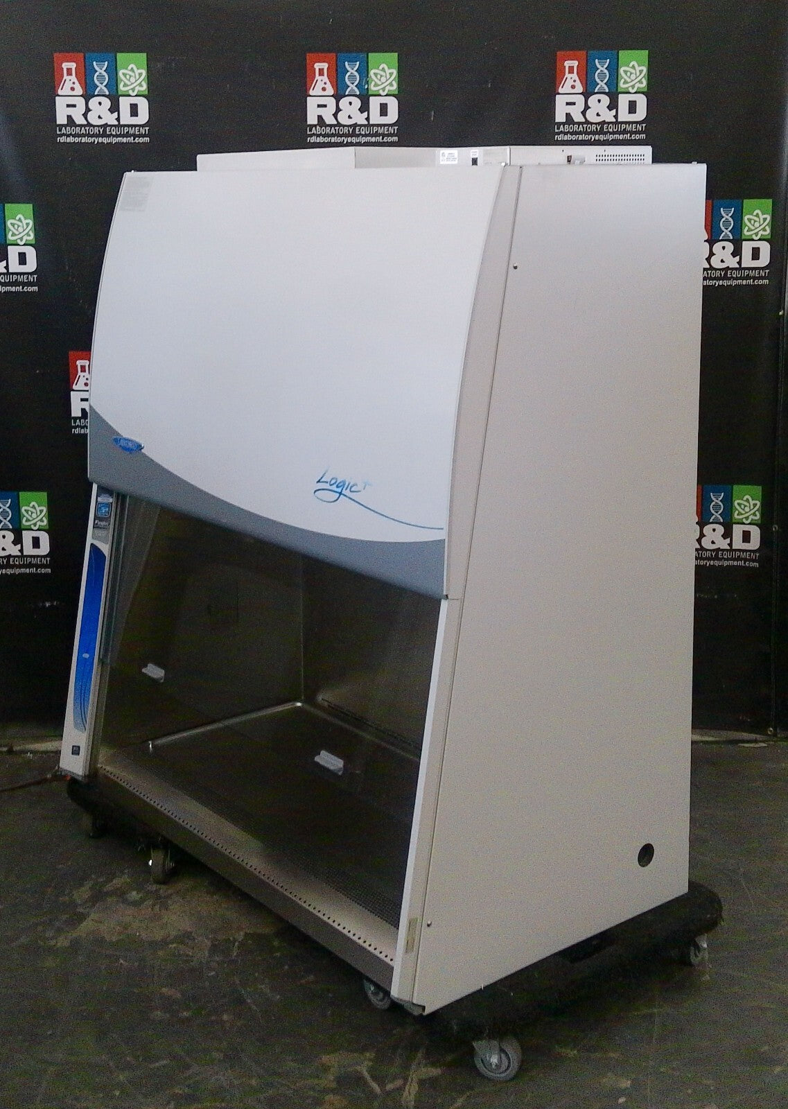 Labconco 4ft Logic+ A2 Biosafety/Biological Safety Cabinet w/Stand & UV+Warranty